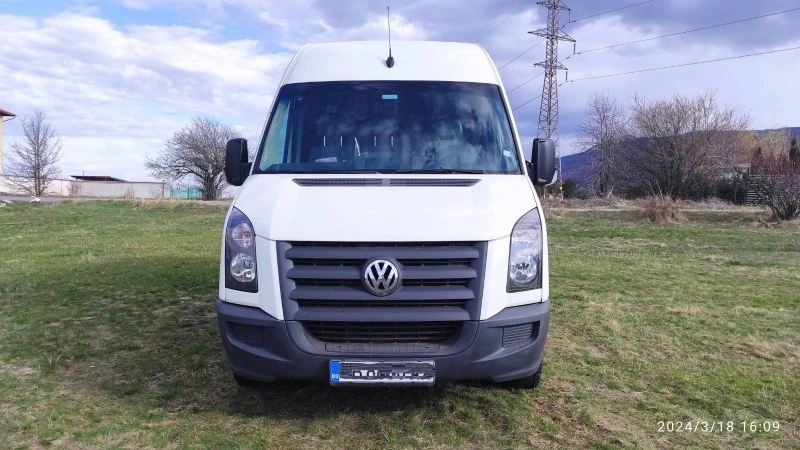 VW Crafter, снимка 2 - Бусове и автобуси - 47337077