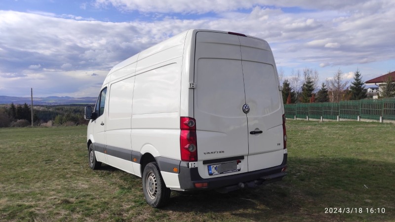 VW Crafter, снимка 4 - Бусове и автобуси - 46324863