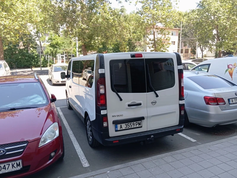 Nissan NV300 2.0 dci 8+ 1места, снимка 4 - Бусове и автобуси - 52664667
