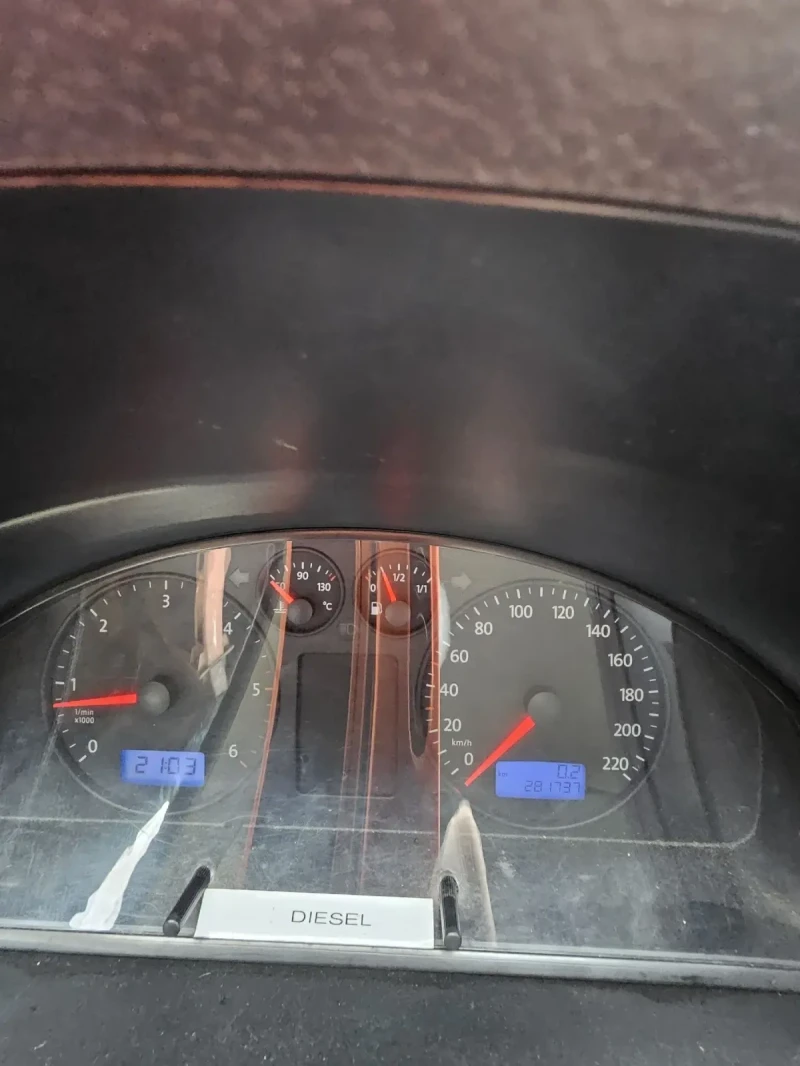 VW T5 Пътнически, Германия нов внос, снимка 10 - Бусове и автобуси - 52966208