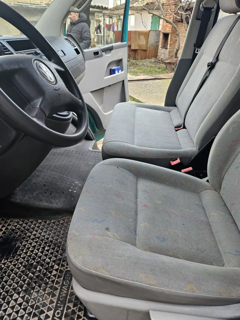 VW T5 Пътнически, Германия нов внос, снимка 14 - Бусове и автобуси - 52966208