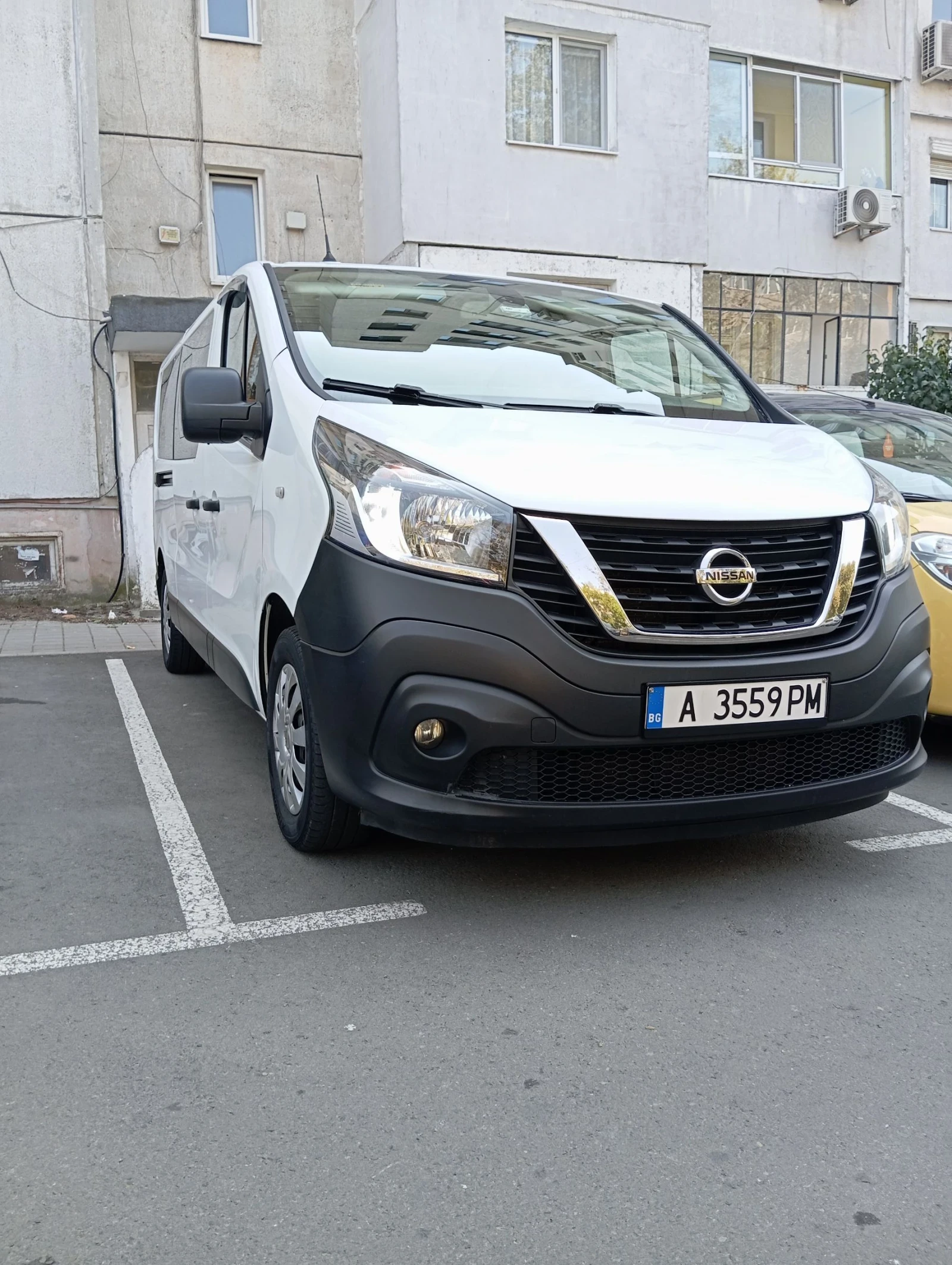 Nissan NV300 2.0 dci 8+ 1места - изображение 3