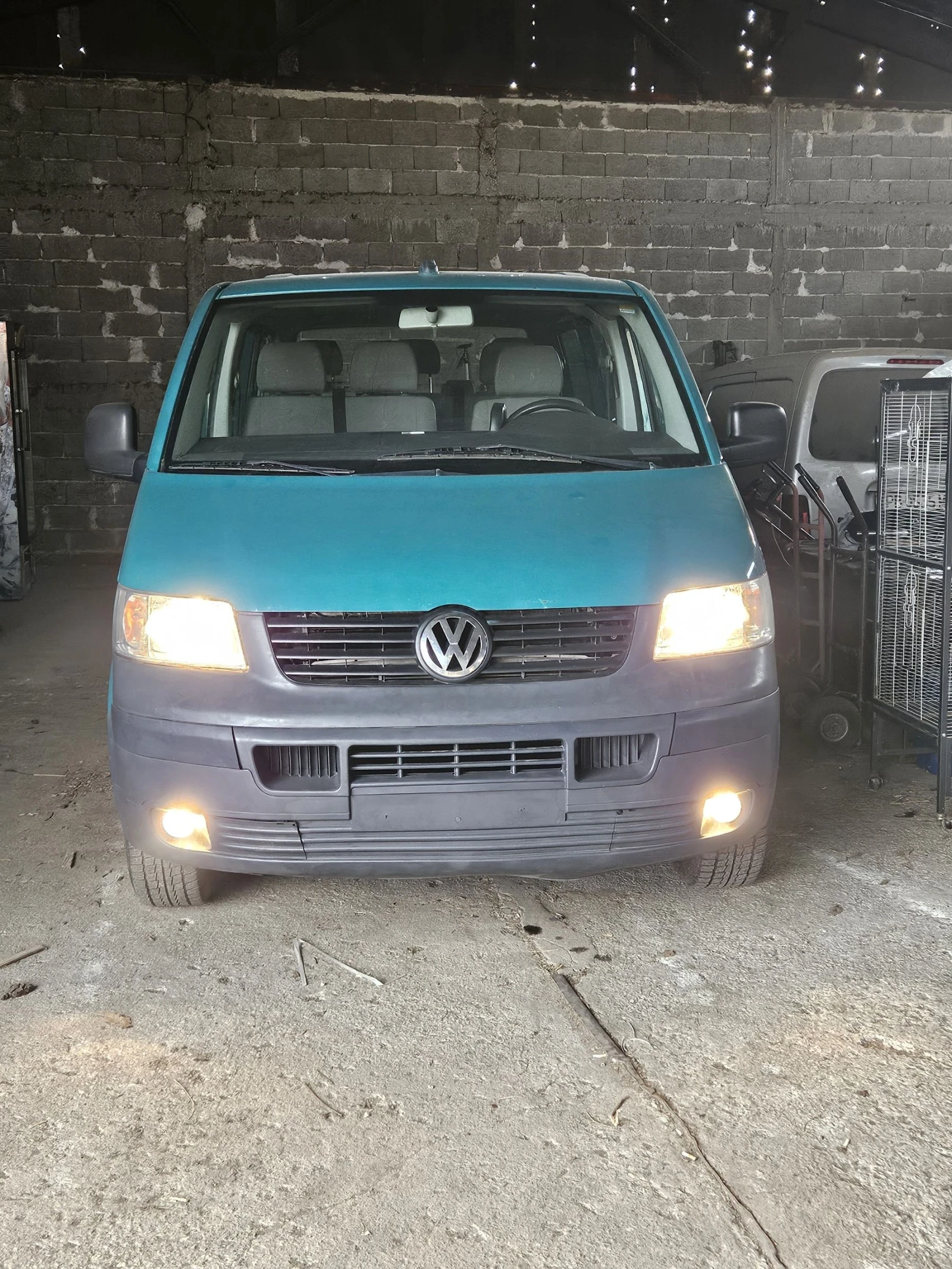 VW T5 Пътнически, Германия нов внос - изображение 7
