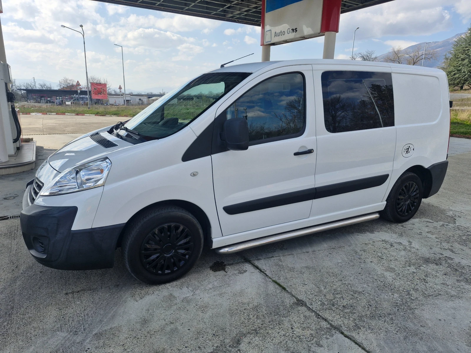 Peugeot Expert 2000..120кс..6 местен