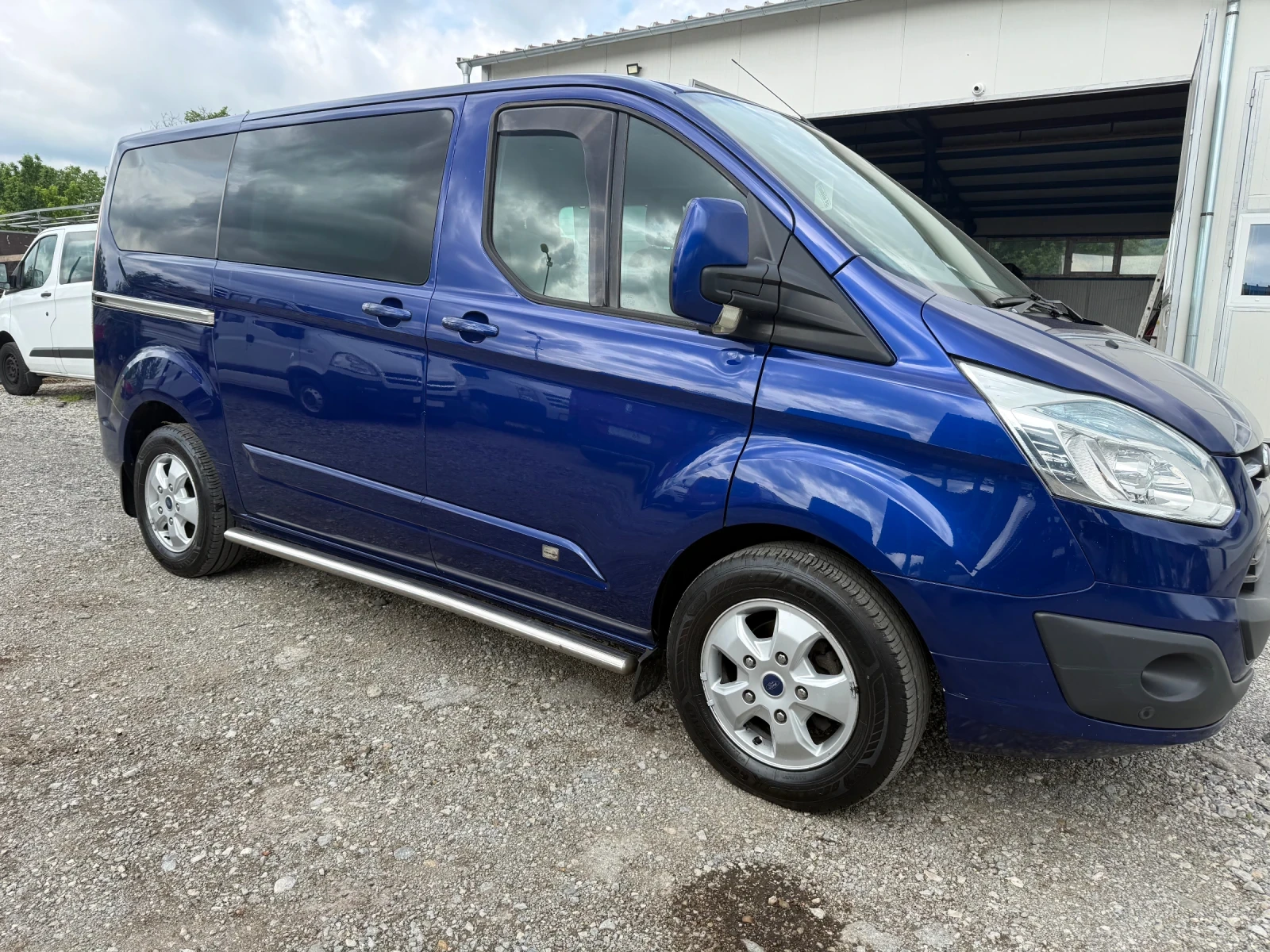 Ford Transit Custom 2.2, снимка 4 - Бусове и автобуси - 54785896