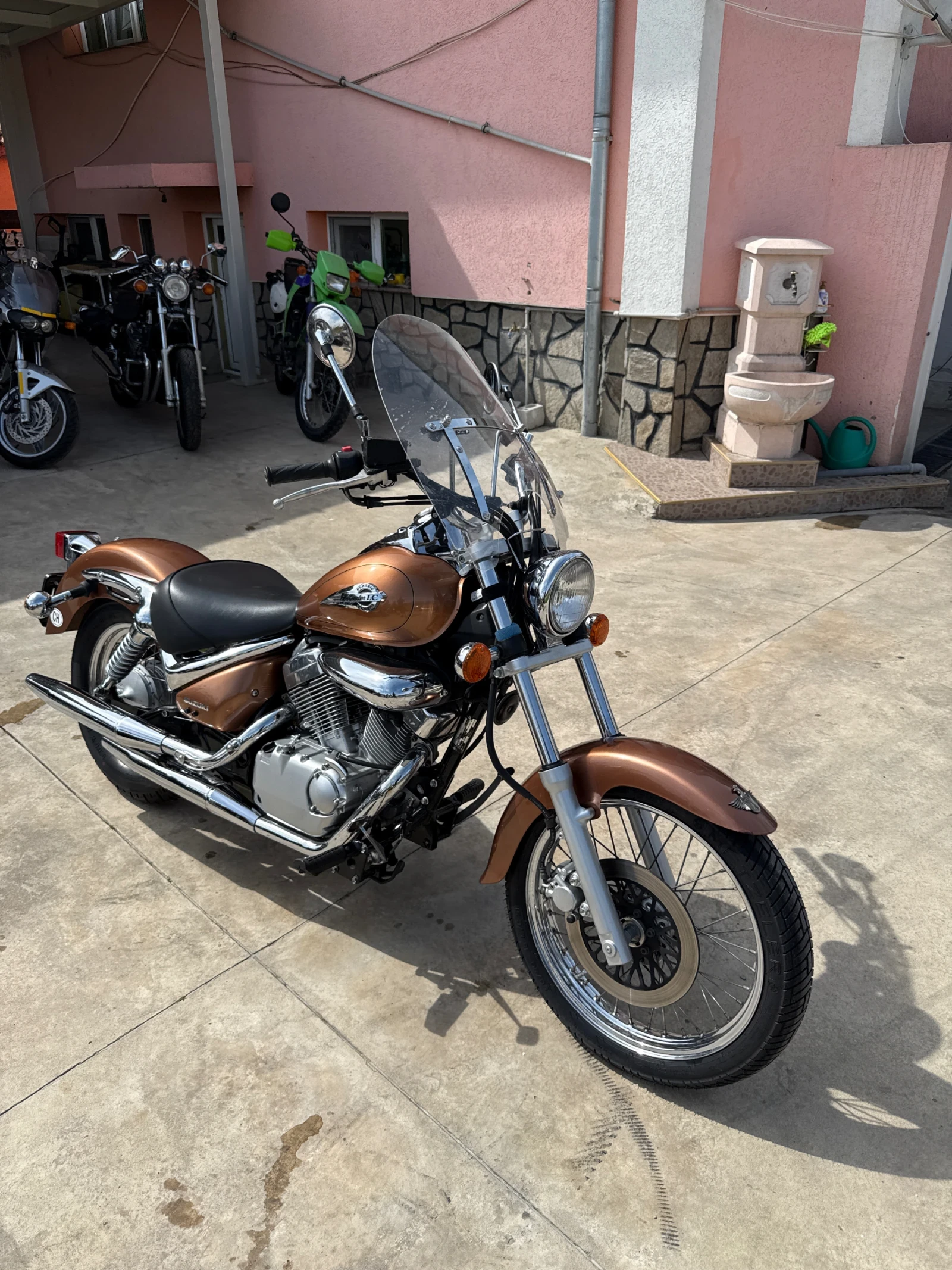 Suzuki Intruder 125