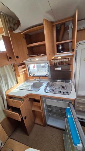 Кемпер Burstner A574-3 Рампа за мотор! 69000км !, снимка 9