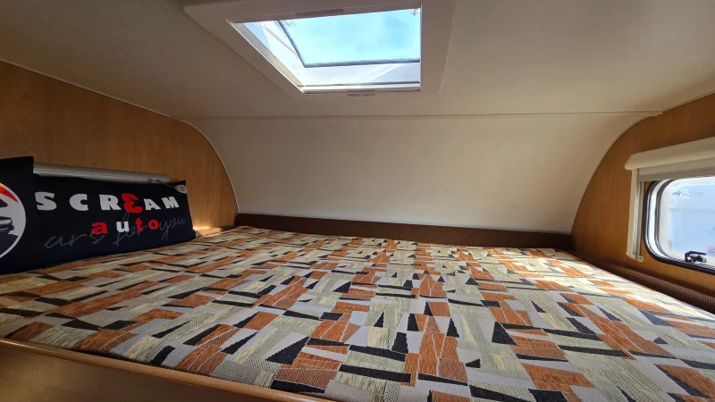 Кемпер Burstner A574-3 Рампа за мотор! 69000км !, снимка 7 - Каравани и кемпери - 53210111