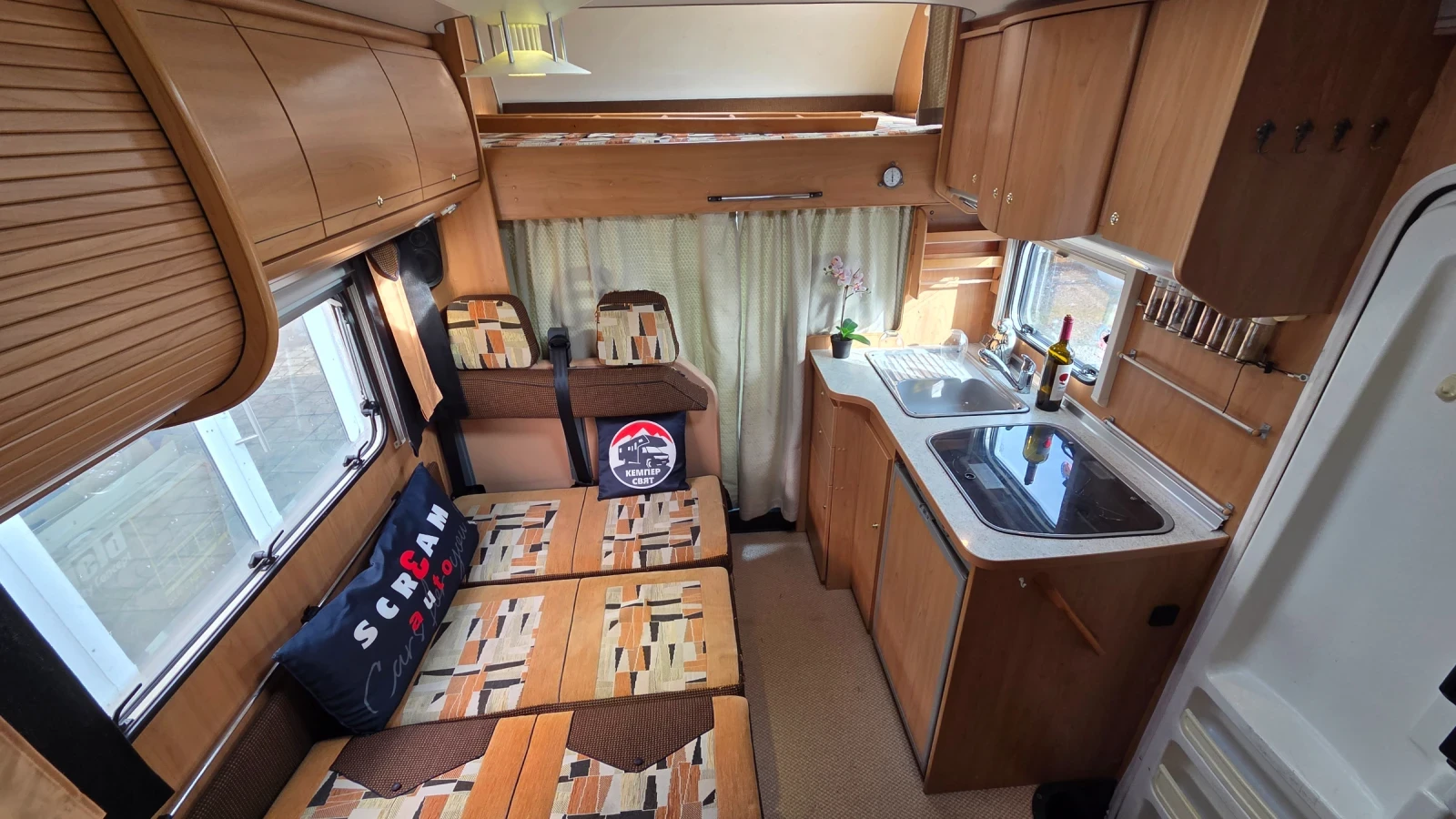 Кемпер Burstner A574-3 Рампа за мотор! 69000км ! - изображение 6