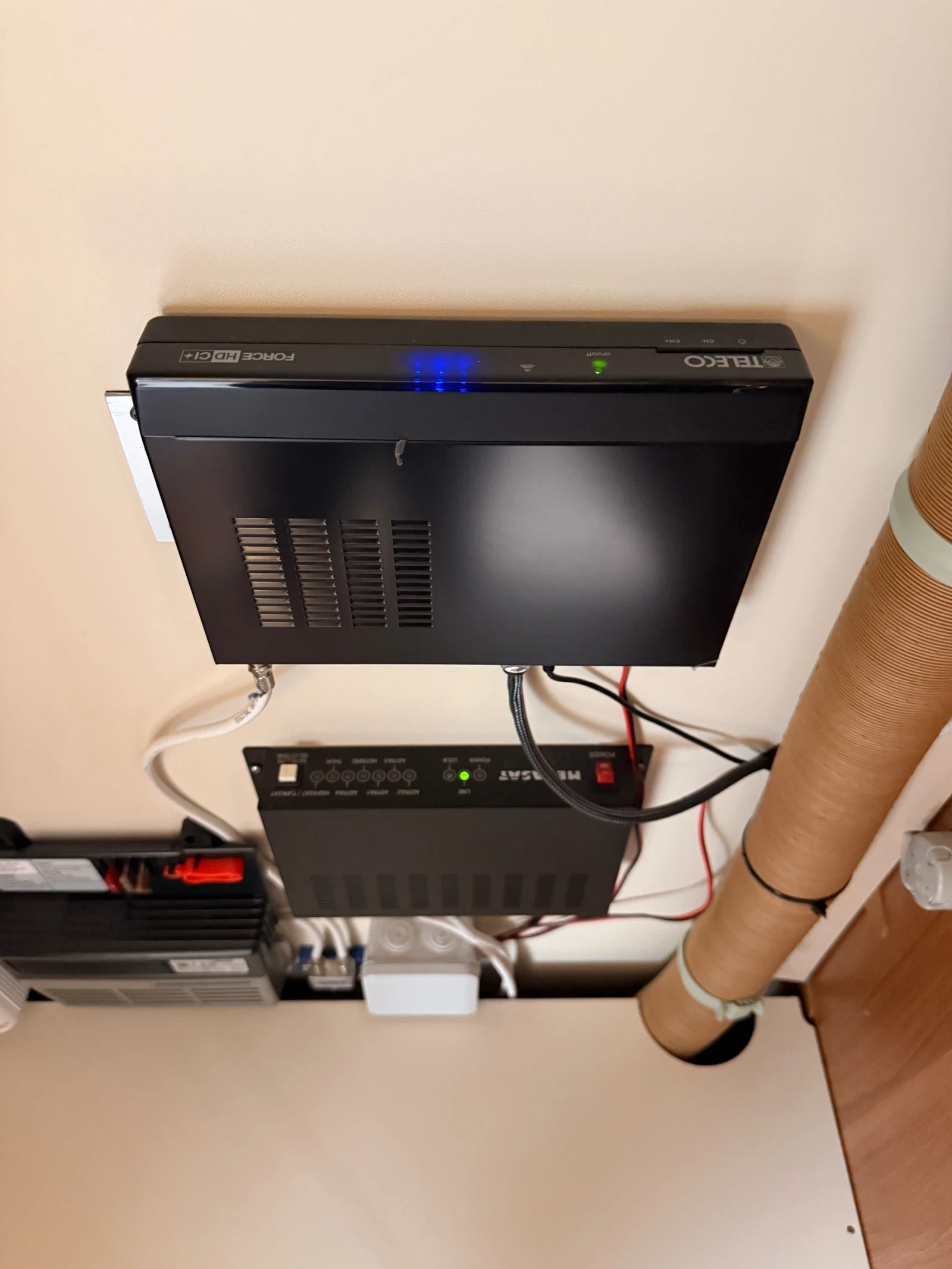 Каравана Fendt 465 Saphir IC-Line Климатик, мувър, тента, солар, снимка 17 - Каравани и кемпери - 53724391