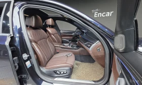 BMW 740 XDRIVE* M SPORT* HEADUP* 360* DIGITAL* PANO* ОБДУХ, снимка 9