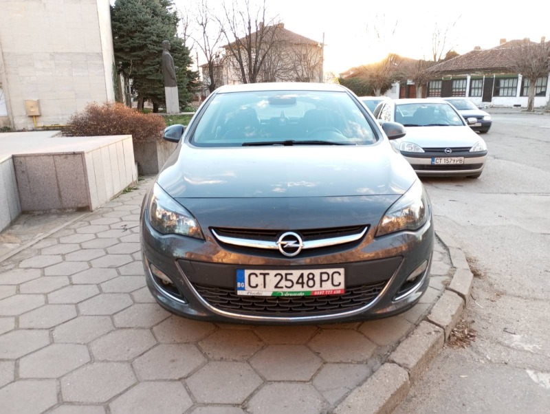 Opel Astra, снимка 1 - Автомобили и джипове - 43536791