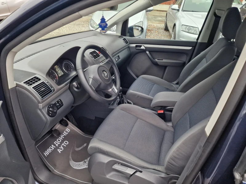 VW Touran 1.6tdi-105k.s-NAVI-EURO5, снимка 8 - Автомобили и джипове - 47981585