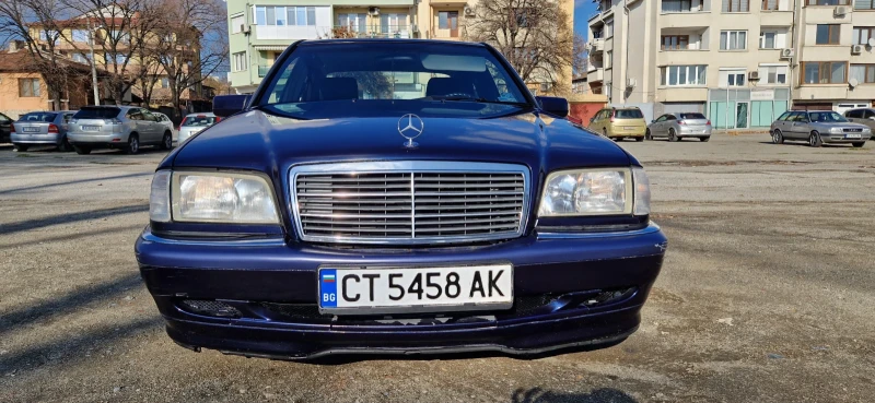 Mercedes-Benz C 220, снимка 9 - Автомобили и джипове - 49226506