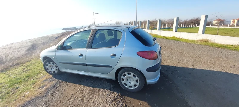 Peugeot 206, снимка 2 - Автомобили и джипове - 48353800