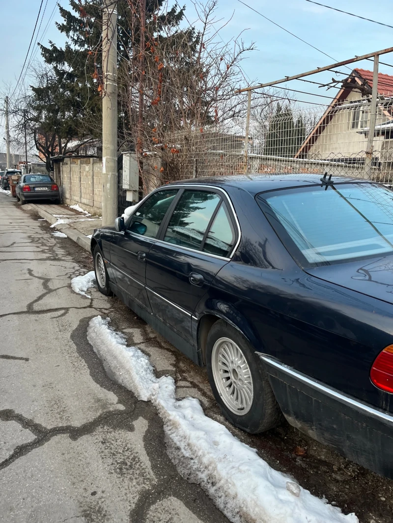 BMW 735, снимка 5 - Автомобили и джипове - 48757535