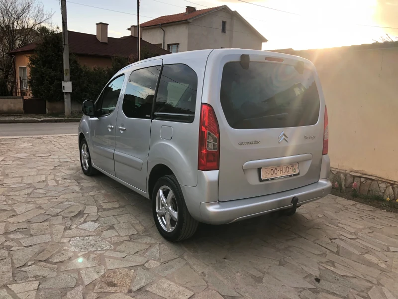 Citroen Berlingo 1.6 110к.с. ГАЗ/БЕНЗИН. Multispece, снимка 5 - Автомобили и джипове - 49499943