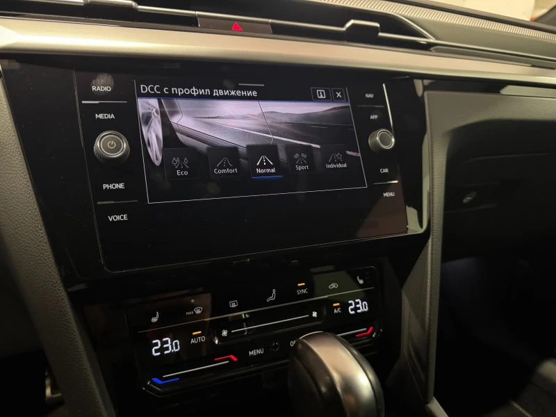 VW Arteon SB R-Line 4Motion, снимка 11 - Автомобили и джипове - 52645351