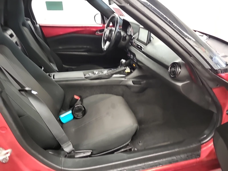 Mazda Mx-5 GS * * CARFAX * * АВТО КРЕДИТ * * , снимка 11 - Автомобили и джипове - 52793434