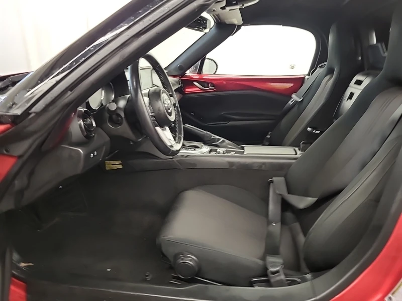 Mazda Mx-5 GS * * CARFAX * * АВТО КРЕДИТ * * , снимка 7 - Автомобили и джипове - 52793434