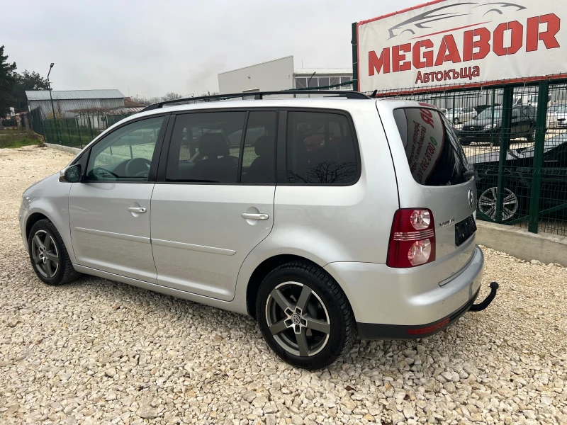 VW Touran 1.9TDi/105p.s-Facelift/Final edition!!!2010g., снимка 4 - Автомобили и джипове - 52807374