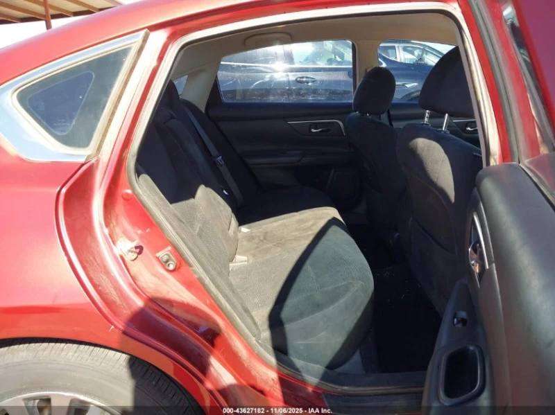 Nissan Altima 2.5L I-4 DOHC, VVT, 182HP Front Wheel Drive, снимка 13 - Автомобили и джипове - 53024301