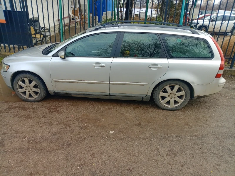 Volvo V50 В 50, снимка 17 - Автомобили и джипове - 53400161