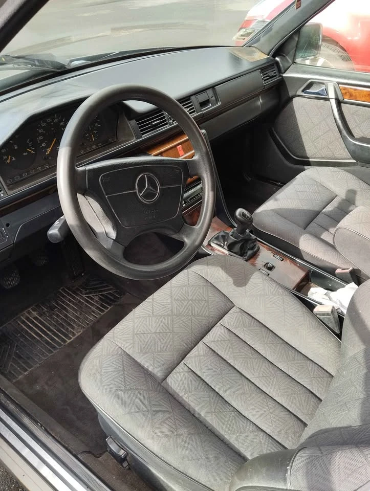 Mercedes-Benz 124 E 3000 D - изображение 4