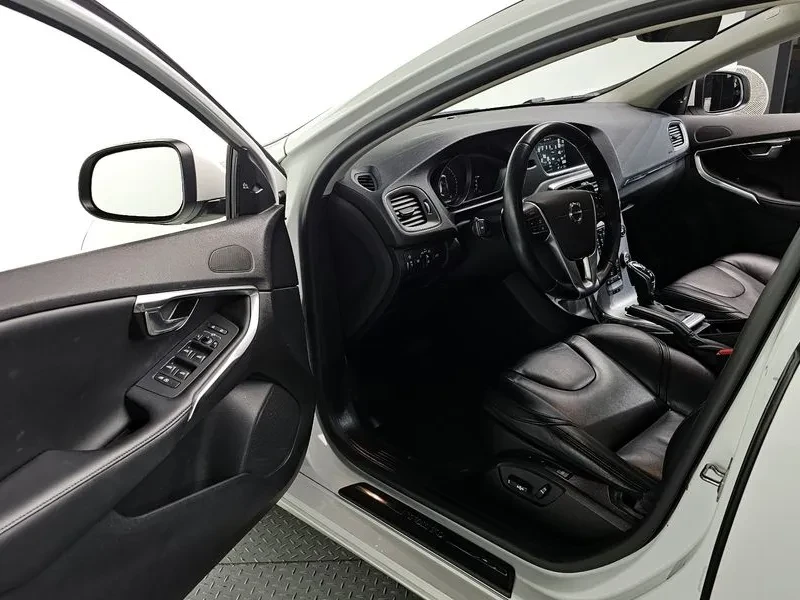 Volvo V40  D3 2Nd Generation | Mobile.bg � ����������� 11