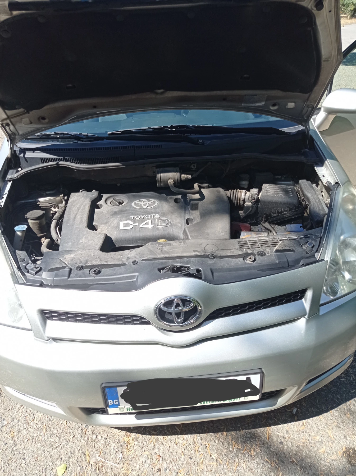 Toyota Corolla verso 2.0d4d - изображение 2