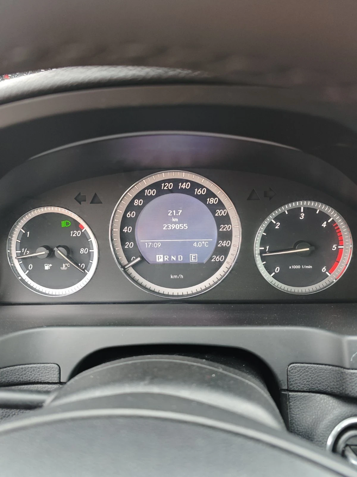 Mercedes-Benz C 220  - изображение 8