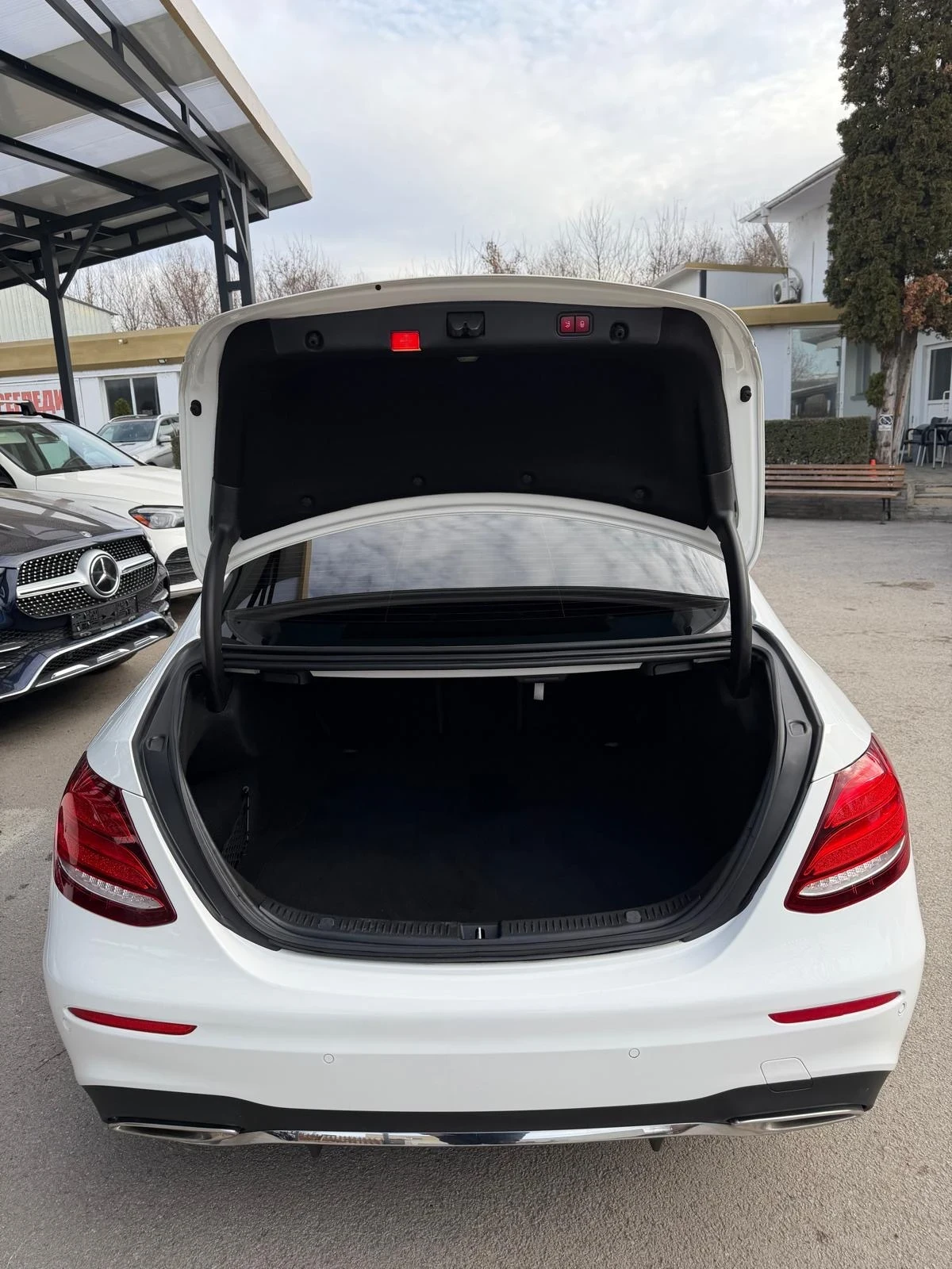 Mercedes-Benz E 400 4Matic AMG-Pack - изображение 8