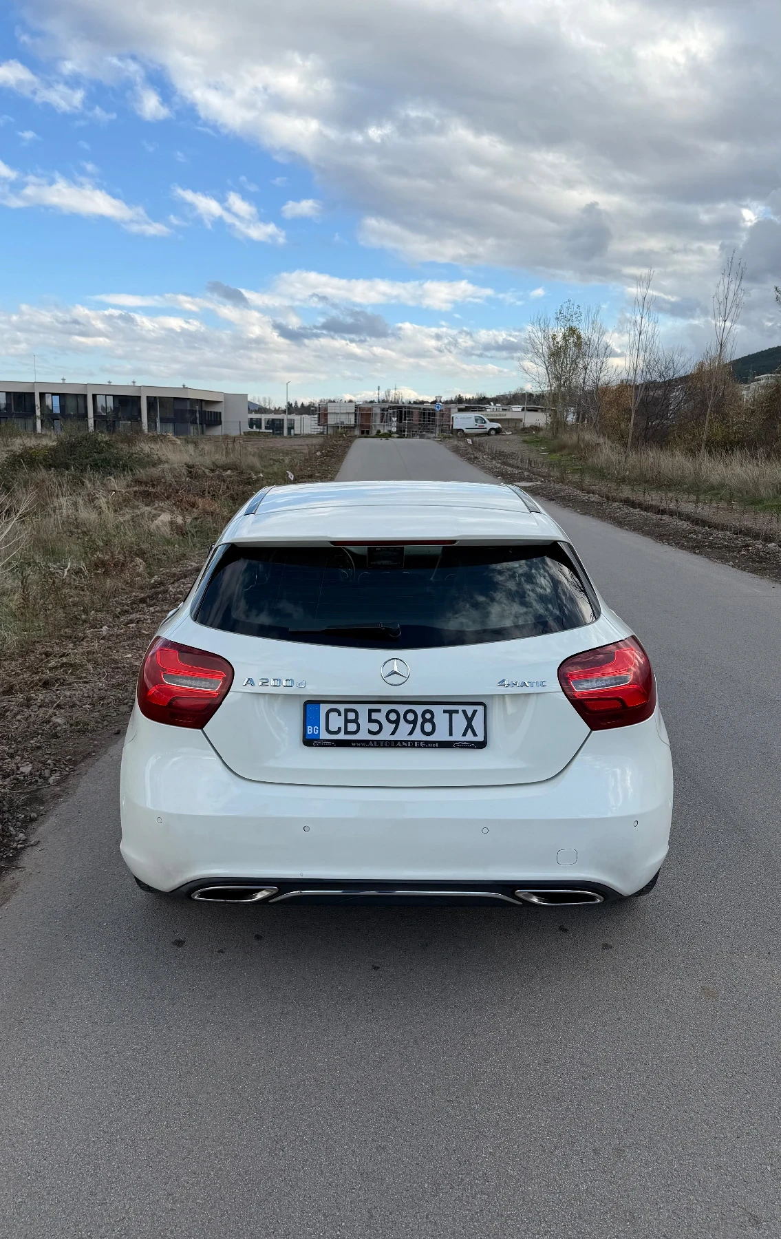 Mercedes-Benz A 200 4-MATIC/CAMERA/ PARK ASSIST/ LED/ SHADOW LINE - изображение 4