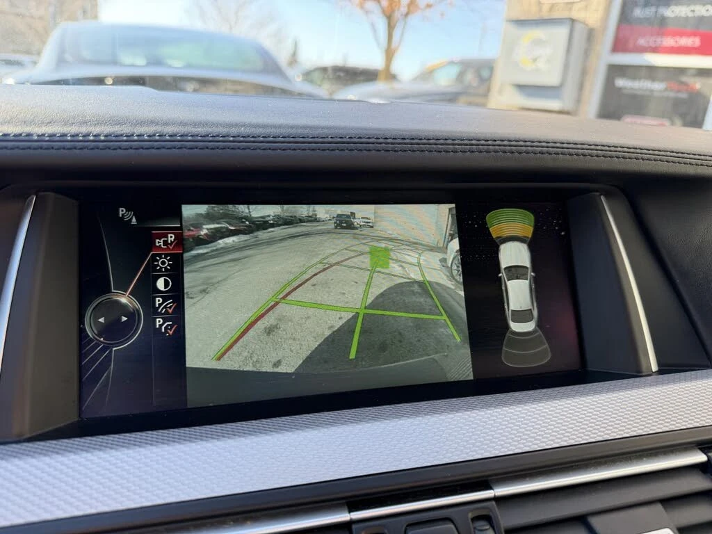 BMW 550 !xDRIVE! * АвтоКредит* Цена до БГ* , снимка 13 - Автомобили и джипове - 53784340