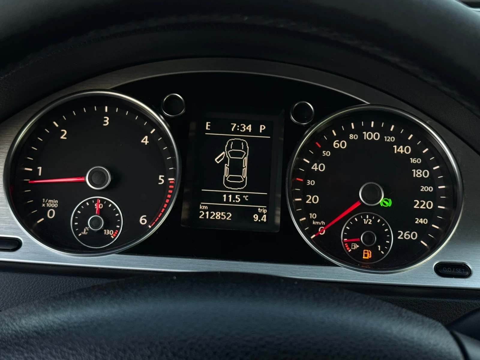 VW Passat 2.0TDI/140кс/2009г, снимка 14 - Автомобили и джипове - 53879367