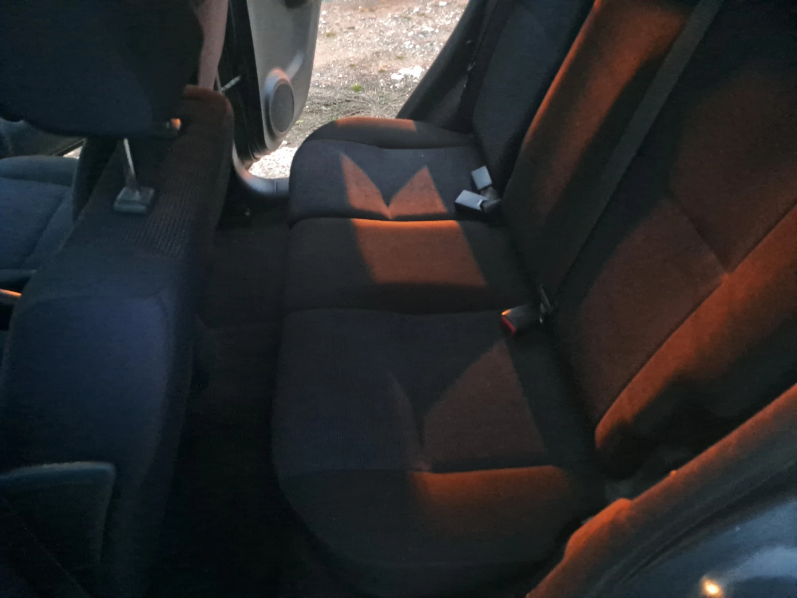 Suzuki Swift 1.3i 4x4 ESKLUZIVE , снимка 12 - Автомобили и джипове - 54000576