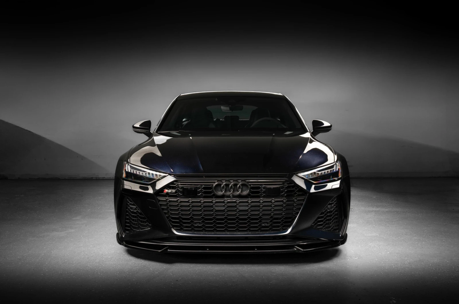 Audi Rs7  QUATTRO BANG & OLUFSEN С РЕГИСТРАЦИЯ&АВТО КРЕДИТ, снимка 4 - Автомобили и джипове - 54010696