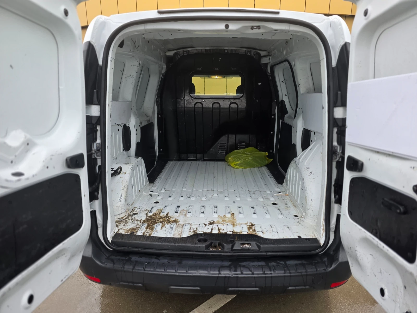 Dacia Dokker 1.6 LPG, снимка 5 - Автомобили и джипове - 54059529