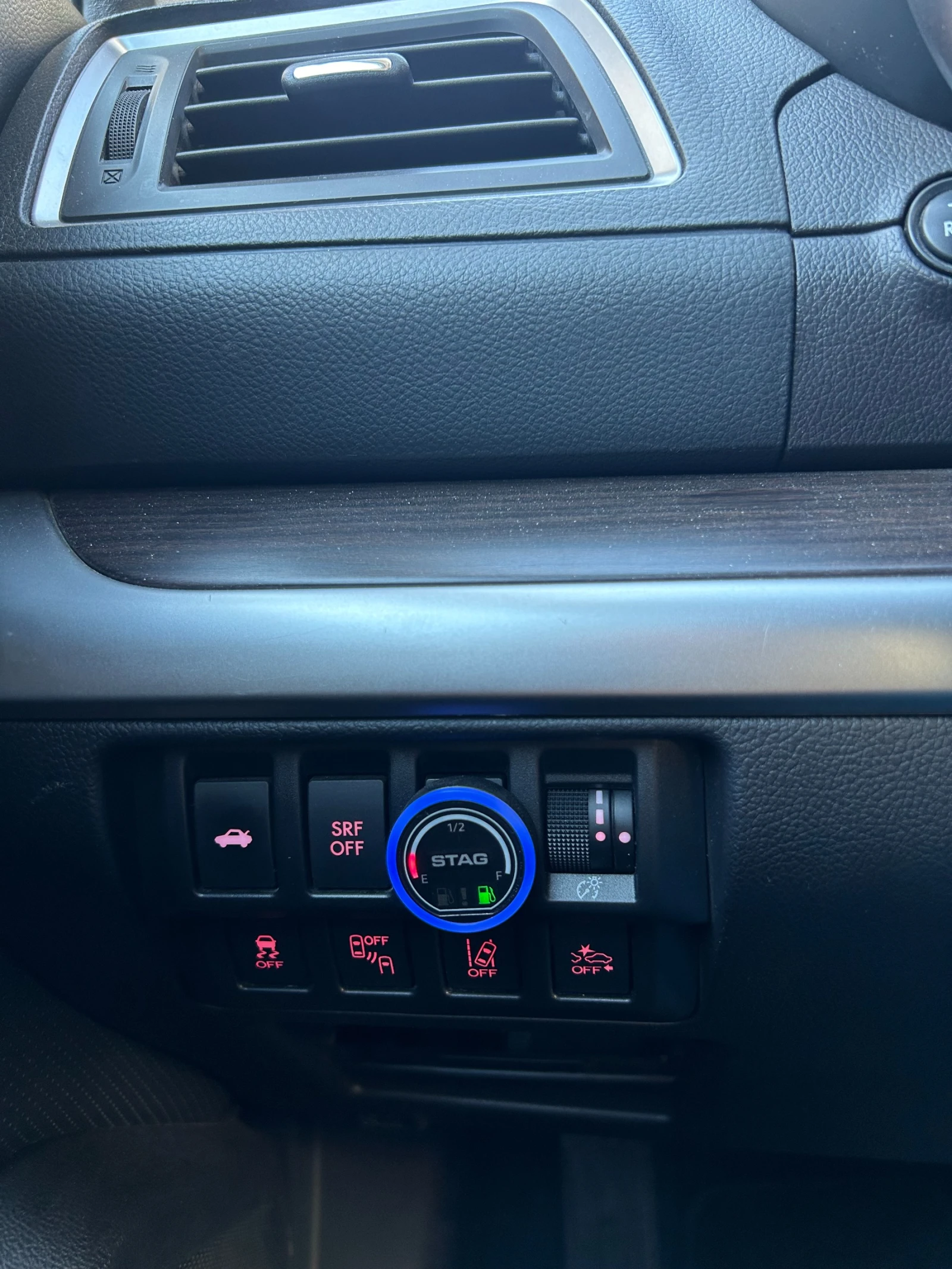 Subaru Legacy, снимка 10 - Автомобили и джипове - 54404590