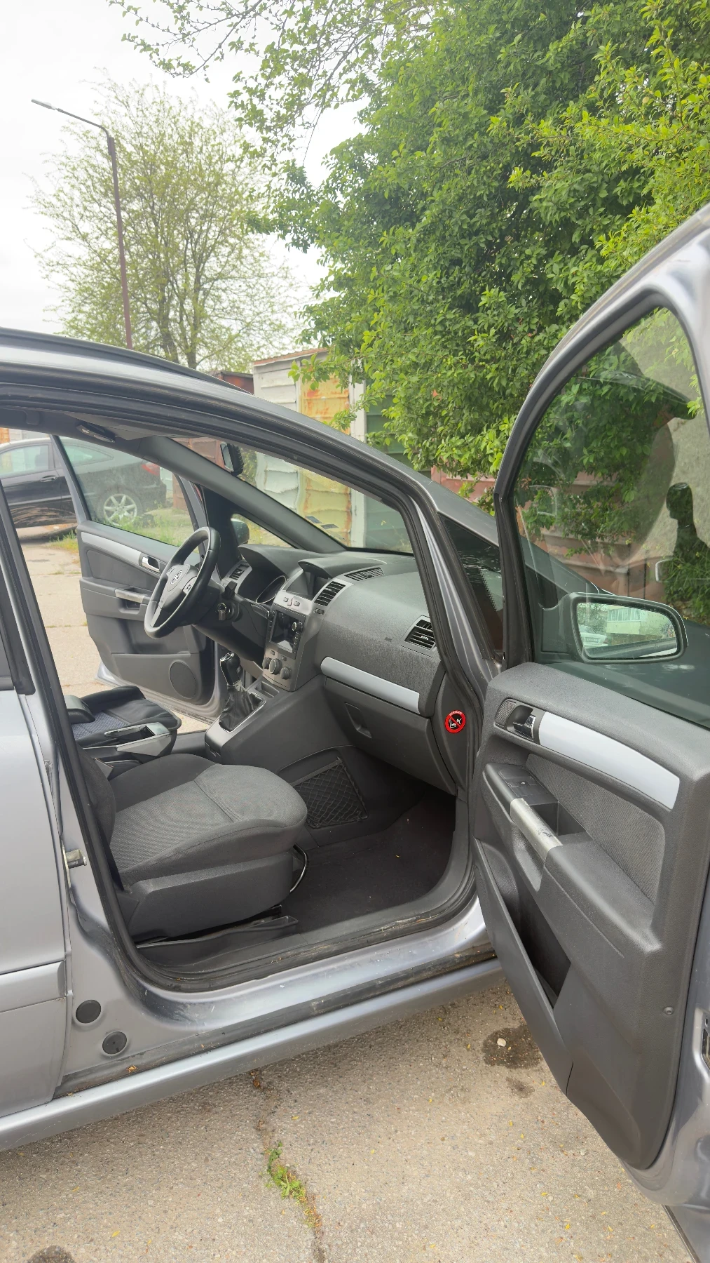 Opel Zafira, снимка 10 - Автомобили и джипове - 54490731