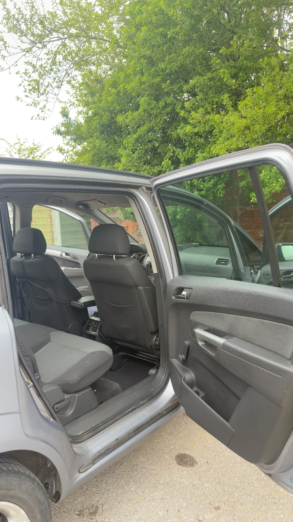 Opel Zafira, снимка 11 - Автомобили и джипове - 54490731