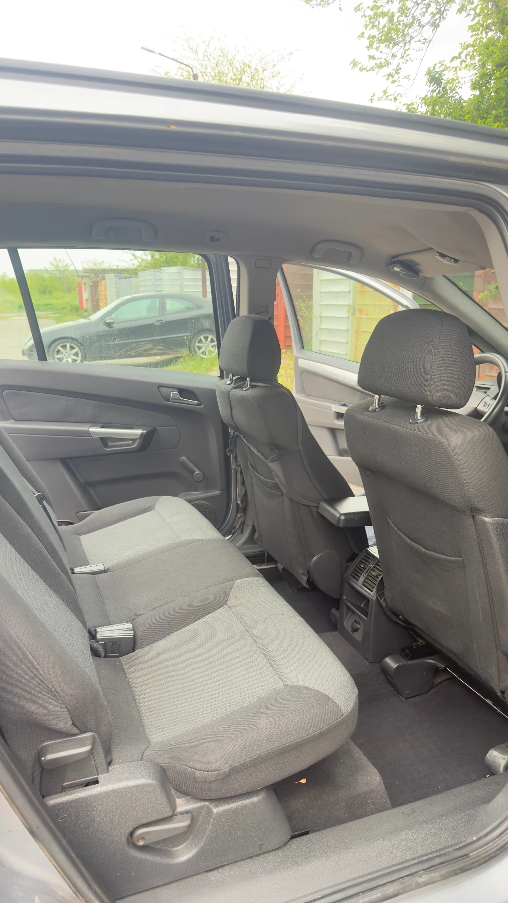 Opel Zafira, снимка 13 - Автомобили и джипове - 54490731