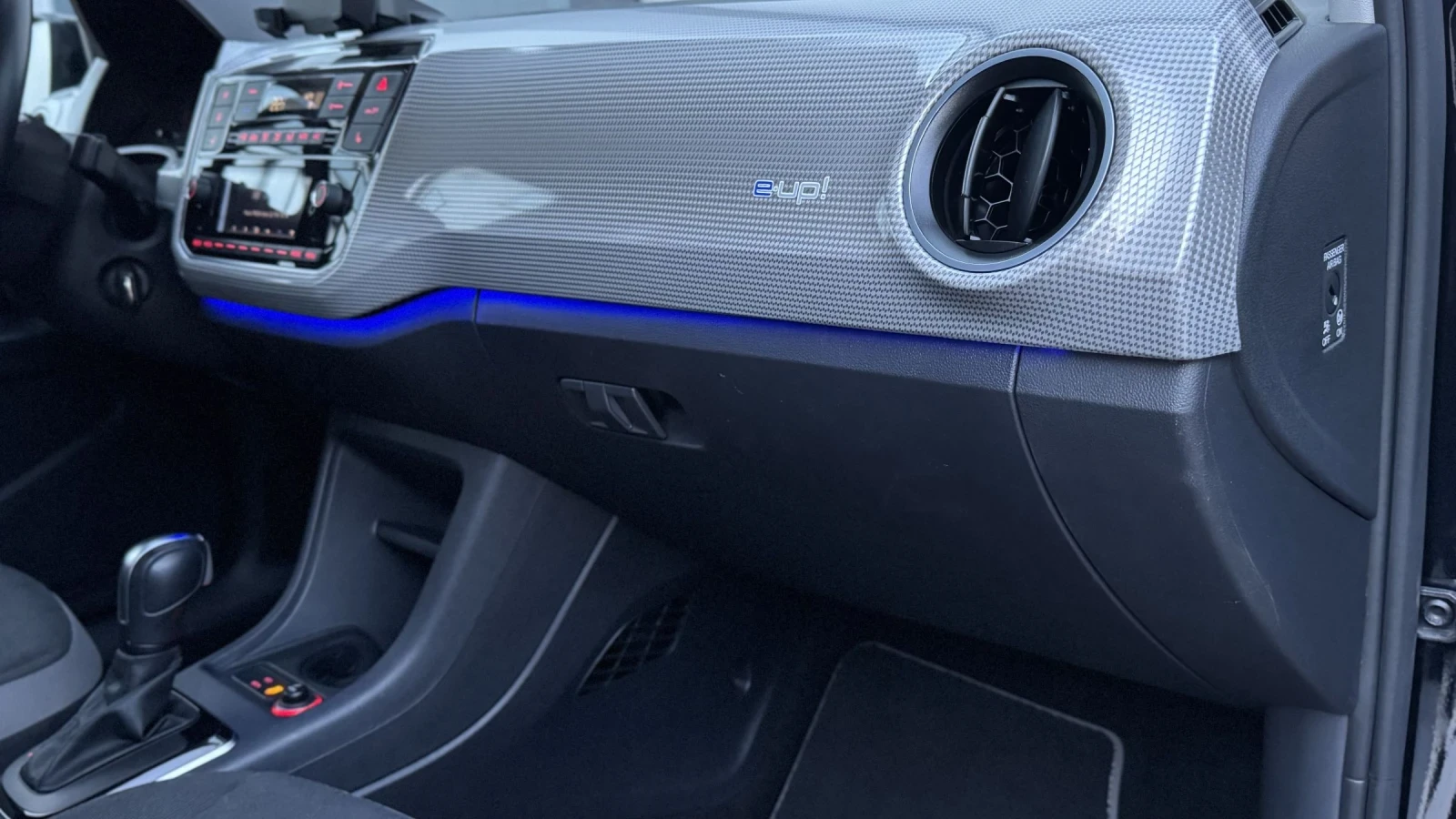 VW Up Валидна Гаранция , снимка 12 - Автомобили и джипове - 54577123