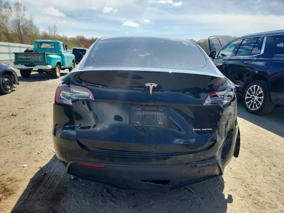 Tesla Model Y, снимка 6 - Автомобили и джипове - 54818844