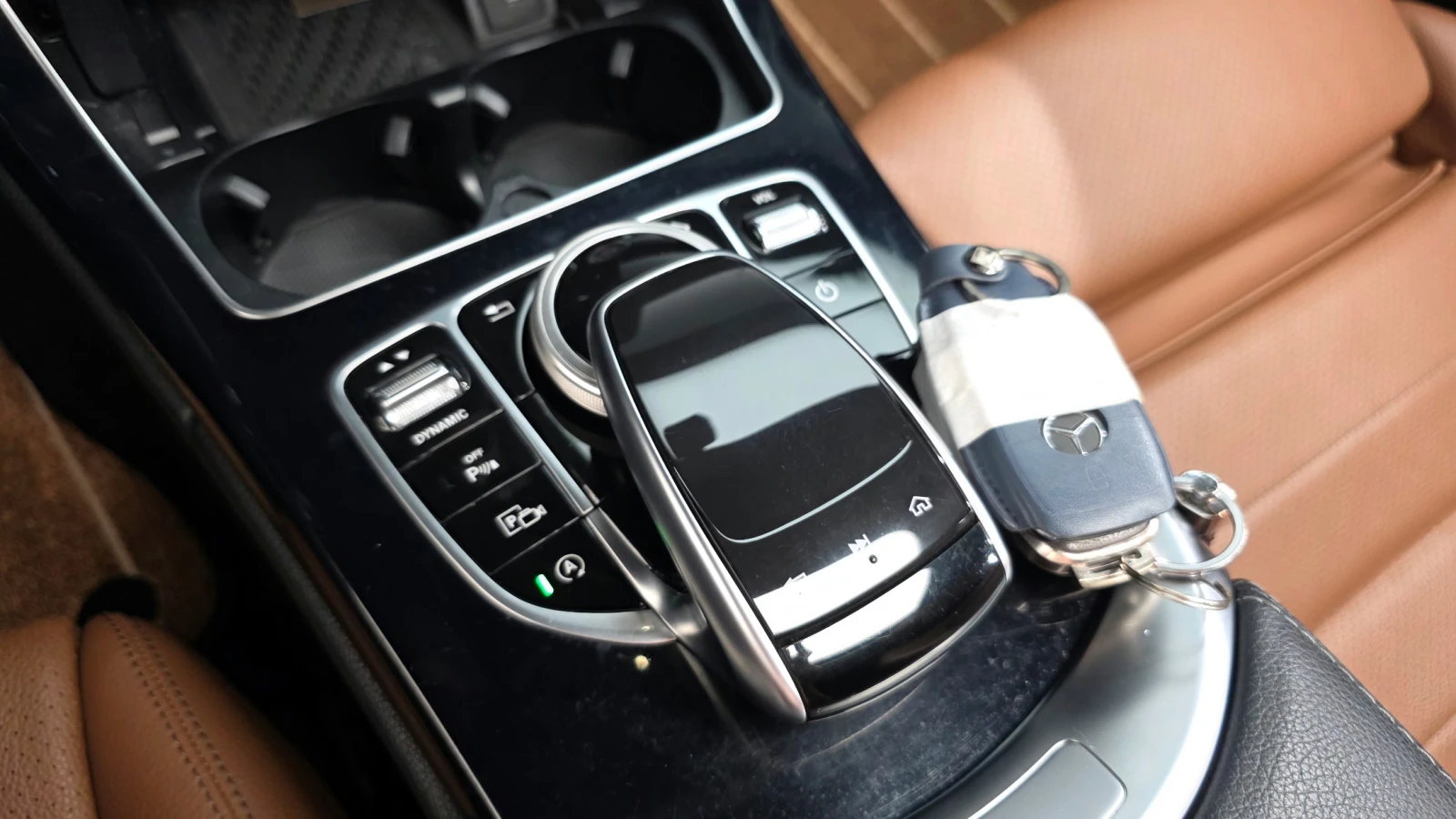 Mercedes-Benz C 220 FACE* AMG PK* NIGHT PK* KEYLESS* КРАЙНА ЦЕНА, снимка 12 - Автомобили и джипове - 55091649