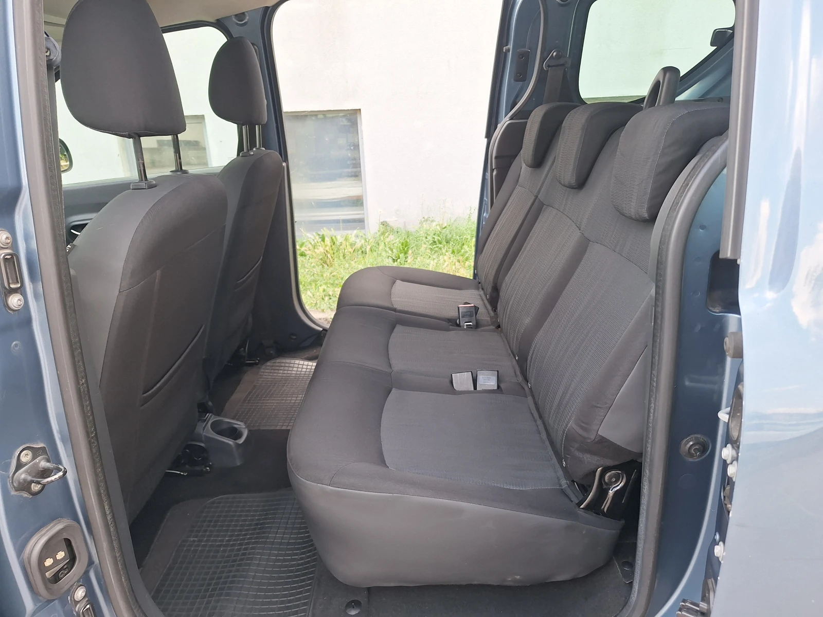 Dacia Dokker 1.5dci 90kc, снимка 16 - Автомобили и джипове - 55124342