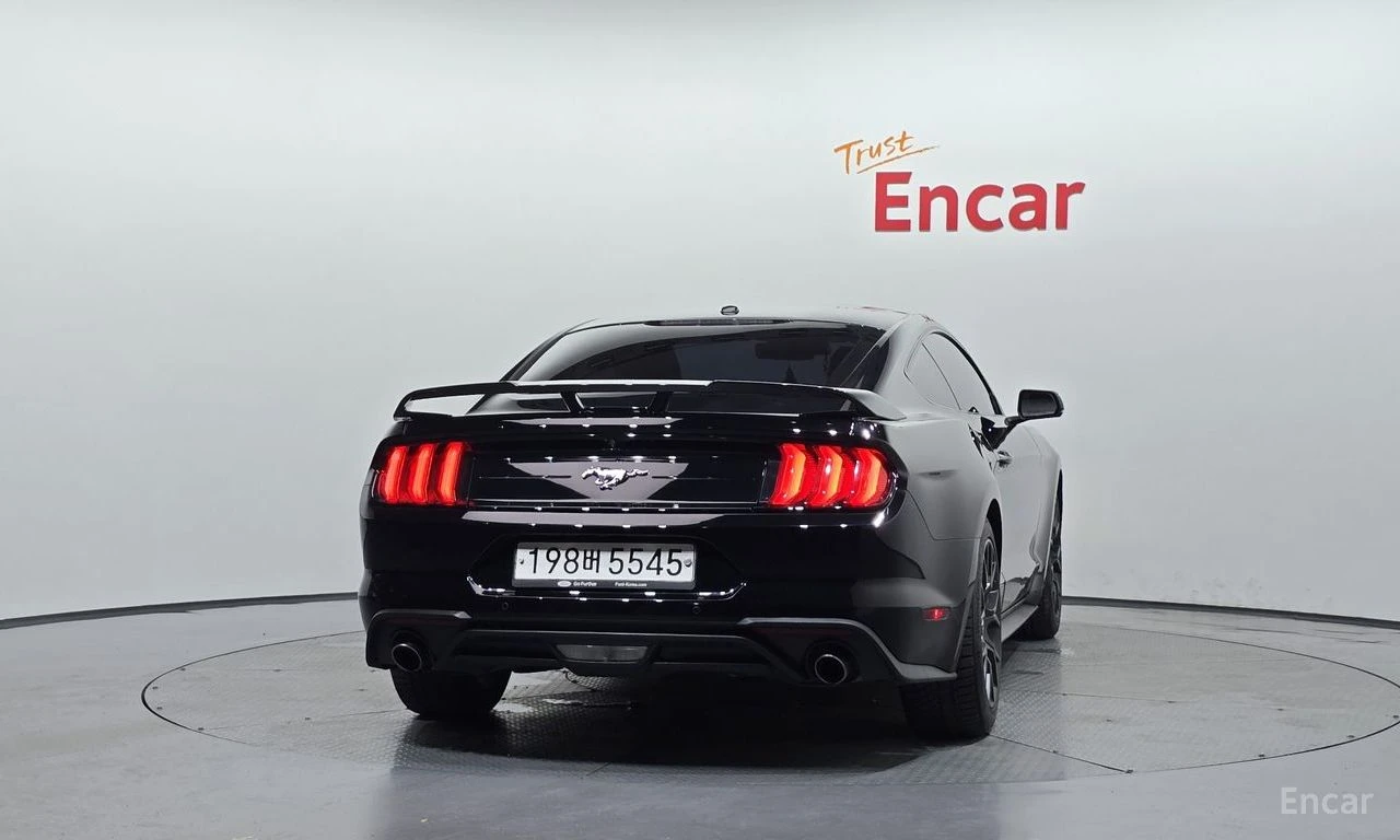 Ford Mustang 2.3* ECO* BOOST* ПОДГРЕВ* КАМЕРА* КЕЙЛЕС, снимка 4 - Автомобили и джипове - 55405273