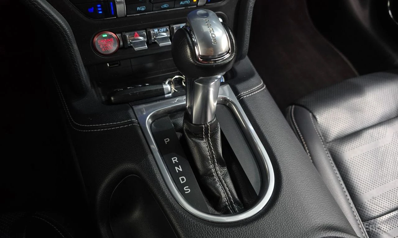 Ford Mustang 2.3* ECO* BOOST* ПОДГРЕВ* КАМЕРА* КЕЙЛЕС, снимка 13 - Автомобили и джипове - 55405273