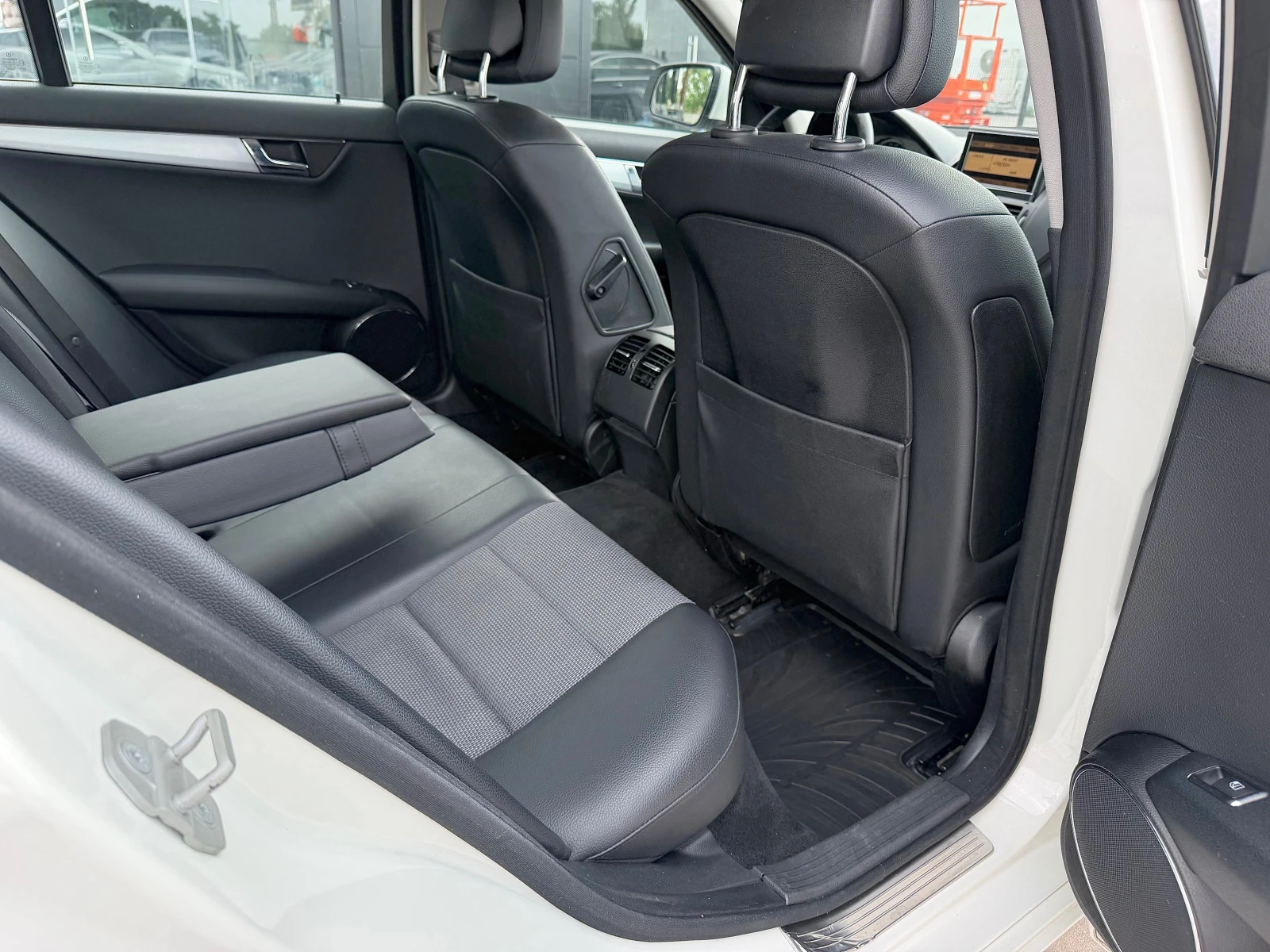 Mercedes-Benz C 220 CDi Avantgarde ����/��������� | Mobile.bg � ����������� 14