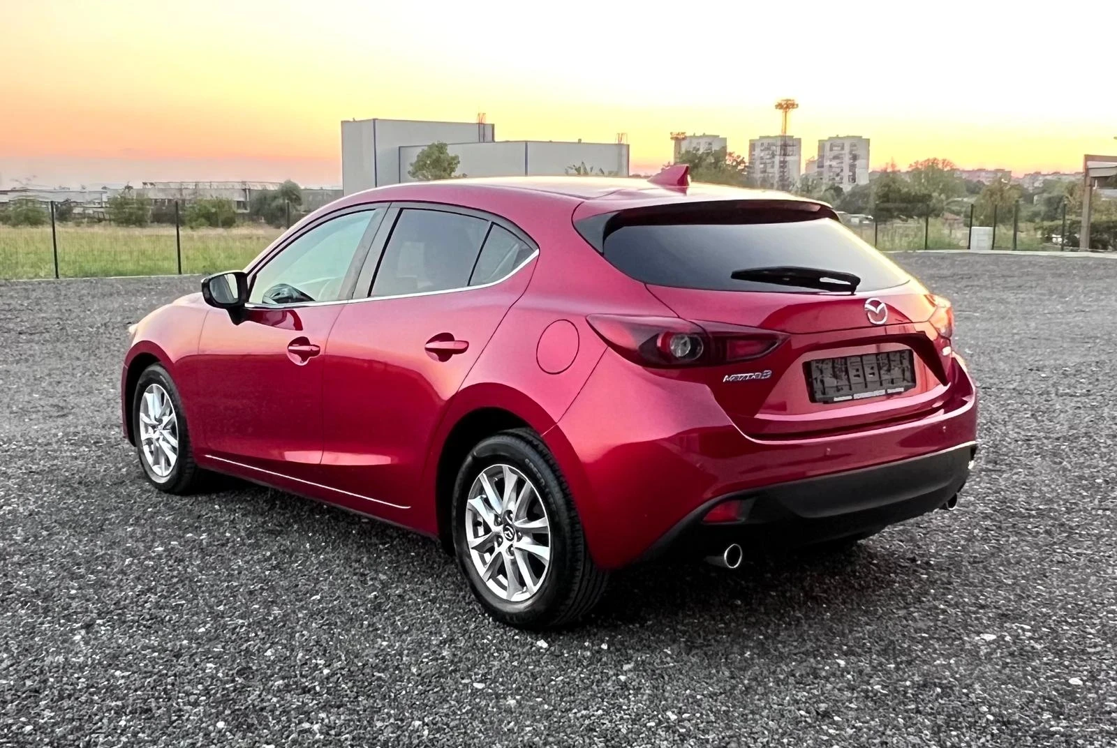 Mazda 3 2.2D* SKYACTIVE* /EURO 6, снимка 4 - Автомобили и джипове - 55849264